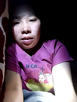 Snapshot of quynhkoolbae chatting on 10-22-25, 08:30 quynhkoolbae online show from 10-22-25, 08:30