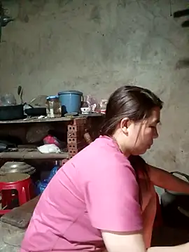 quynhkoolbae online show from 11-04-25, 05:22