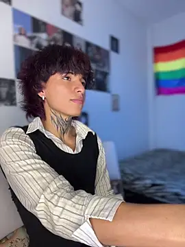 Snapshot of bellamy_095 chatting on 02-17-26, 08:50 bellamy 095 online show from 02-17-26, 08:50