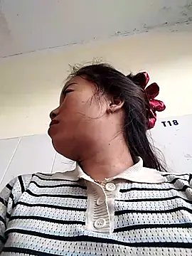 Snapshot of Annaacutee chatting on 10-19-25, 01:19 Annaacutee online show from 10-19-25, 01:19