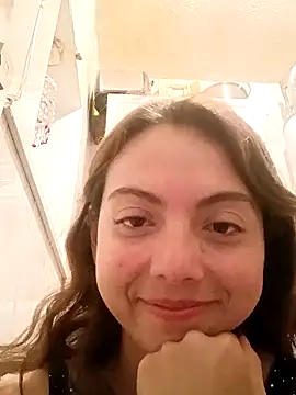 Snapshot of MoonBlueSex chatting on 10-08-25, 04:36 MoonBlueSex online show from 10-08-25, 04:36