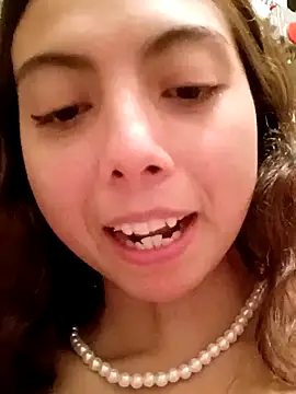 Snapshot of MoonBlueSex chatting on 09-14-25, 04:35 MoonBlueSex online show from 09-14-25, 04:35