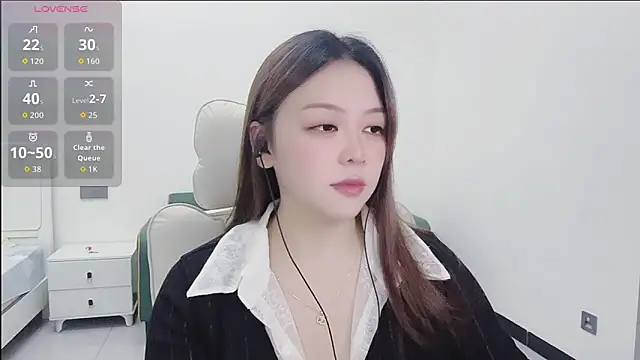 Lcey 66 online show from 10-14-25, 02:17