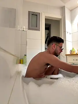 husbandandwifetobe online show from 10-18-25, 07:05