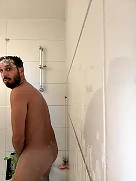 husbandandwifetobe online show from 10-31-25, 09:43