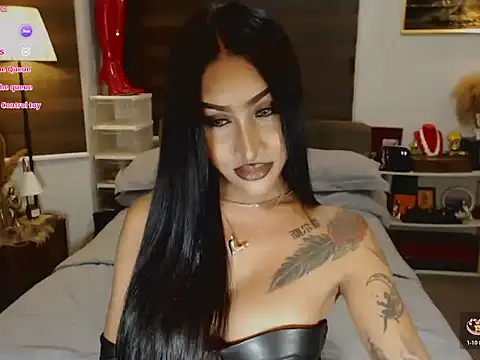 Snapshot of SeductiveVictoria chatting on 06-25-26, 02:55 SeductiveVictoria online show from 06-25-26, 02:55