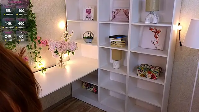 TraciMyntti online show from 10-03-25, 01:09