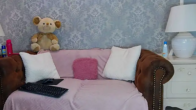 Ella Raven online show from 06-25-26, 04:43