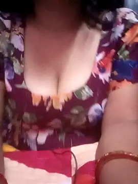 TINASONI online show from 10-31-25, 01:46