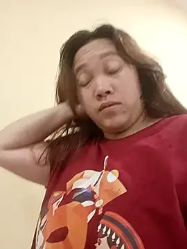 miumiu 00 online show from 12-16-25, 10:47