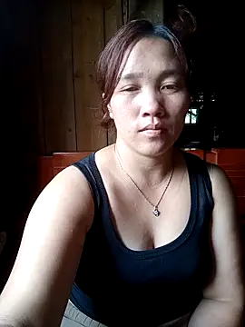 Snapshot of miumiu_00 chatting on 09-28-25, 06:31 miumiu 00 online show from 09-28-25, 06:31