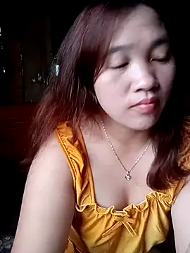 Snapshot of miumiu_00 chatting on 09-22-25, 01:11 miumiu 00 online show from 09-22-25, 01:11