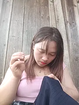 miumiu 00 online show from 03-25-26, 02:44