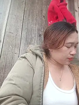 miumiu 00 online show from 01-06-26, 06:50