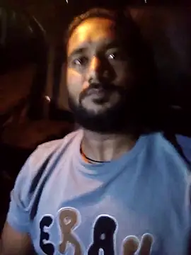 Snapshot of VijayLover69 chatting on 09-19-25, 04:22 VijayLover69 online show from 09-19-25, 04:22