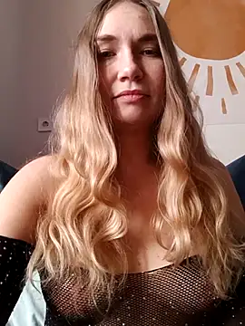 KisaVixen online show from 11-14-25, 10:41