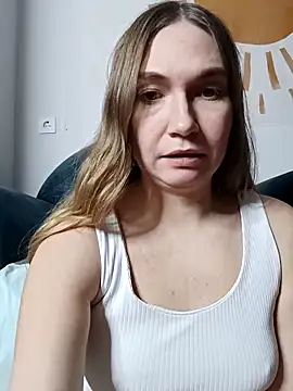 KisaVixen online show from 12-15-25, 04:24