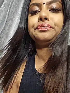 Indian GlowingMiax online show from 02-18-26, 03:30