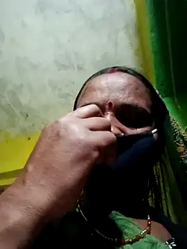 Rubi12A online show from 12-17-25, 02:22