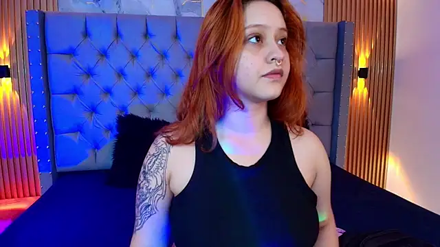 Snapshot of Suxan_White_ chatting on 02-09-26, 12:03 Suxan White online show from 02-09-26, 12:03