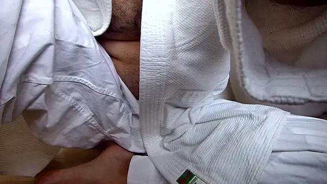 Snapshot of secretbearjp chatting on 11-14-25, 11:08 secretbearjp online show from 11-14-25, 11:08