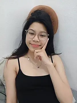 Snapshot of Katanh chatting on 07-11-26, 10:48 Katanh online show from 07-11-26, 10:48