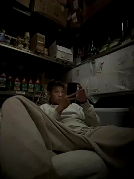 Snapshot of linh21107 chatting on 11-23-25, 07:07 linh21107 online show from 11-23-25, 07:07