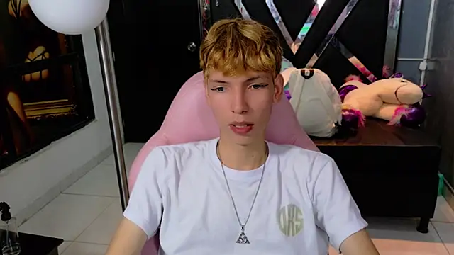 Snapshot of park_jimin1 chatting on 09-22-25, 12:11 park jimin1 online show from 09-22-25, 12:11