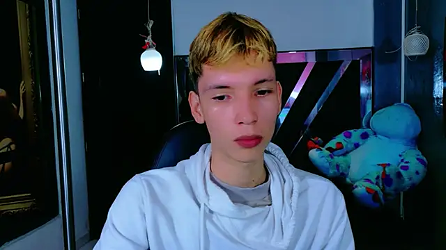 park jimin1 online show from 11-28-25, 02:17