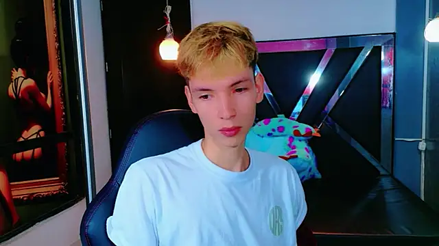 park jimin1 online show from 12-04-25, 12:04