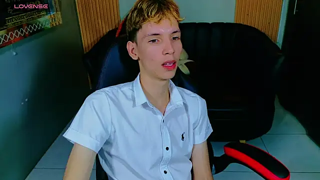 park jimin1 online show from 11-23-25, 03:11