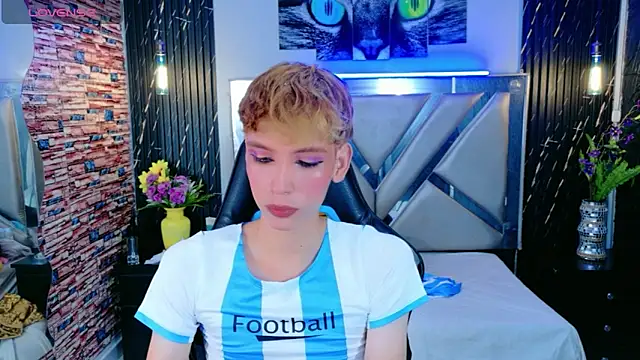Snapshot of park_jimin1 chatting on 09-13-25, 02:44 park jimin1 online show from 09-13-25, 02:44