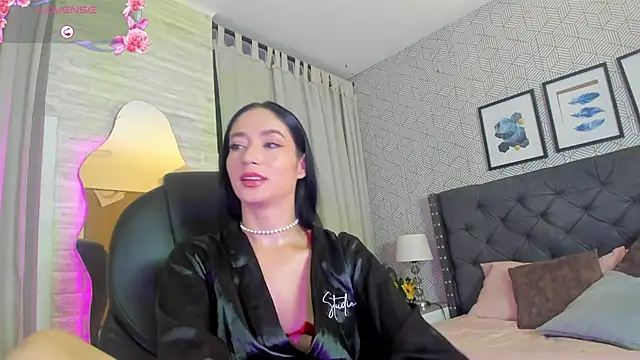 Snapshot of celeste__clark chatting on 09-16-25, 12:17 celeste clark online show from 09-16-25, 12:17