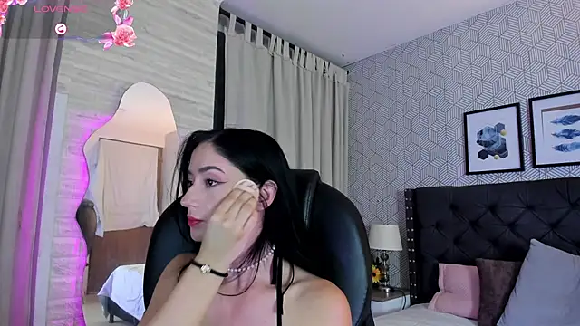 Snapshot of celeste__clark chatting on 09-22-25, 12:11 celeste clark online show from 09-22-25, 12:11