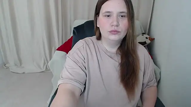 Snapshot of AdelinaLawson chatting on 03-18-25, 05:55 AdelinaLawson online show from 03-18-25, 05:55