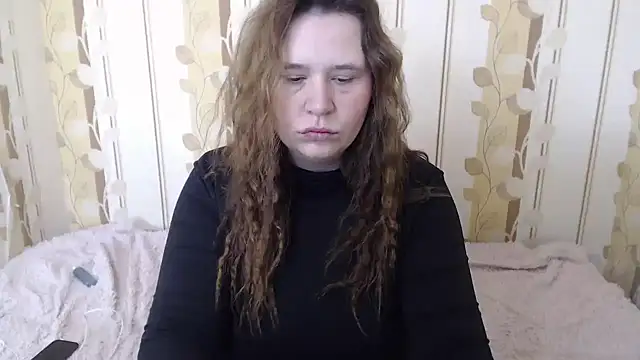 Snapshot of AdelinaLawson chatting on 02-26-25, 05:24 AdelinaLawson online show from 02-26-25, 05:24