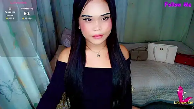 Cassandra Luxx online show from 06-19-26, 07:30