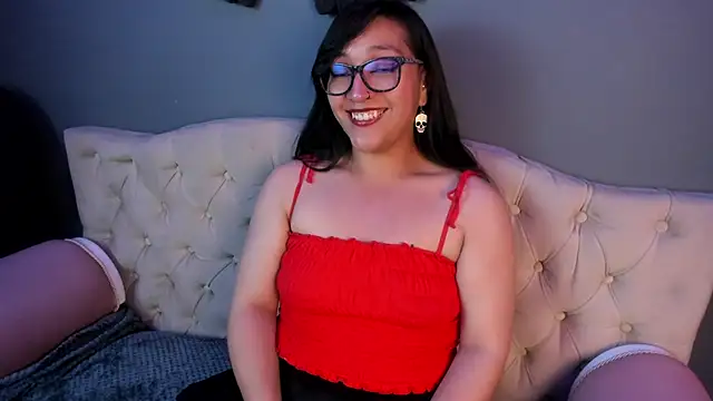 Snapshot of Skye_bluee_ chatting on 09-30-25, 03:23 Skye bluee online show from 09-30-25, 03:23