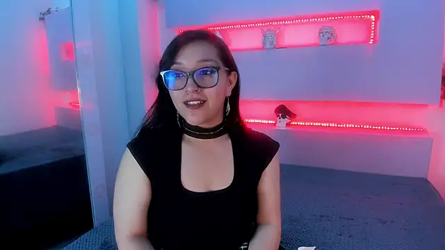 Snapshot of Skye_bluee_ chatting on 10-01-25, 03:22 Skye bluee online show from 10-01-25, 03:22