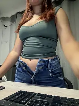 Snapshot of olivia_jass chatting on 03-15-26, 08:05 olivia jass online show from 03-15-26, 08:05