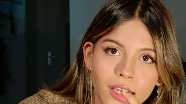 LyseMoonlight online show from 01-18-26, 03:26