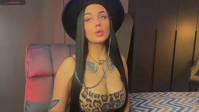 mygoddesshecate online show from 10-05-25, 02:57