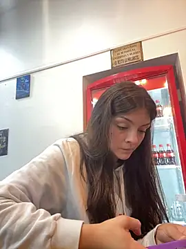 Danielaeliana online show from 11-20-25, 09:04