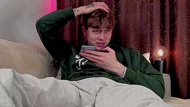 TalkingHead 0  online show from 04-14-26, 07:52