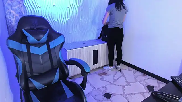 alison moon7 online show from 11-08-25, 11:25