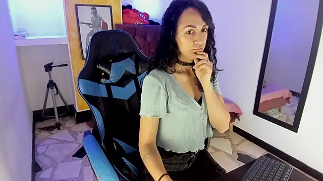 alison moon7 online show from 10-24-25, 11:42