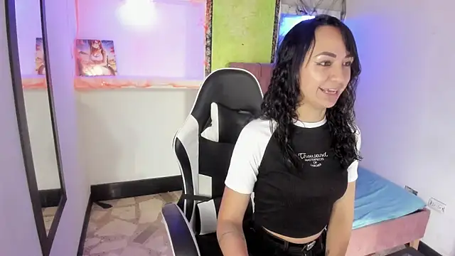 alison moon7 online show from 10-25-25, 12:17