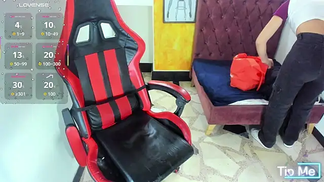 alison moon7 online show from 12-18-25, 01:48