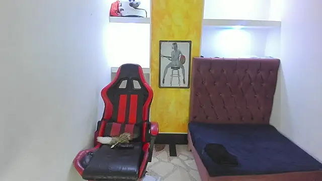 alison moon7 online show from 12-19-25, 01:46