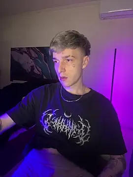 Snapshot of davesinner chatting on 02-19-26, 12:29 davesinner online show from 02-19-26, 12:29